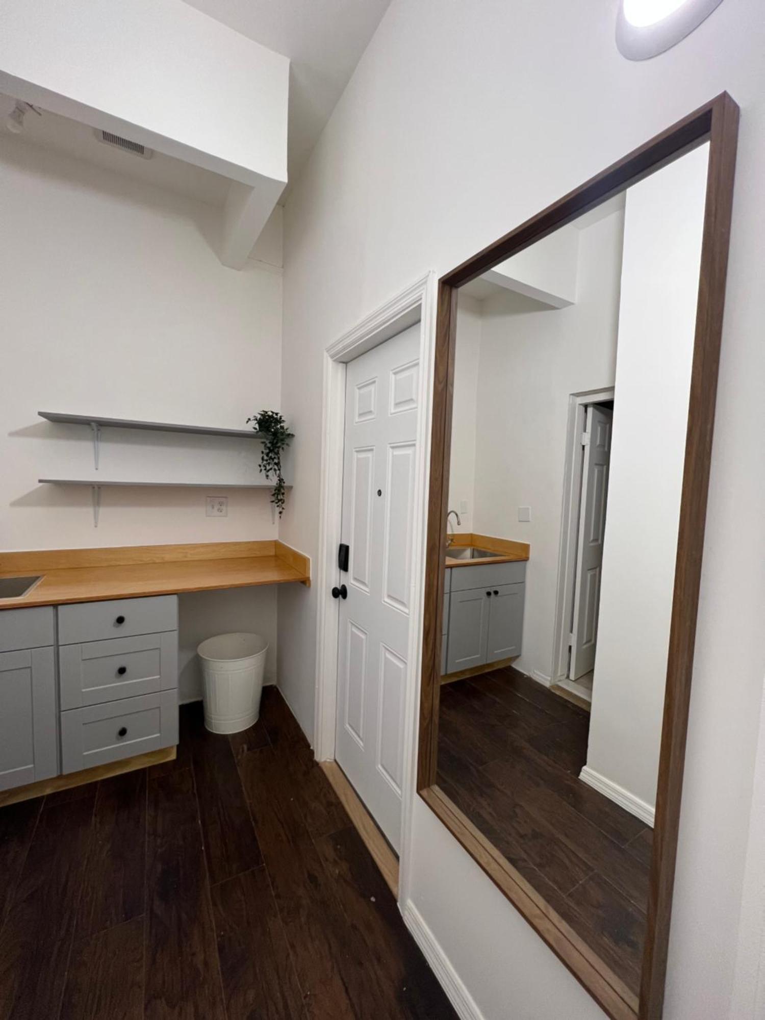 East Harlem Hostel Нью-Йорк Екстер'єр фото
