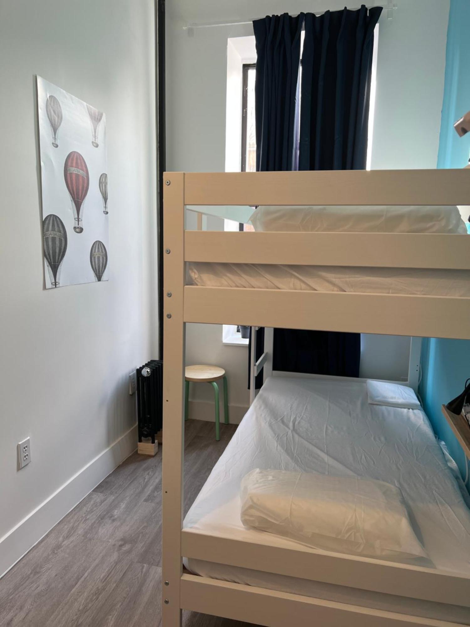 East Harlem Hostel Нью-Йорк Екстер'єр фото