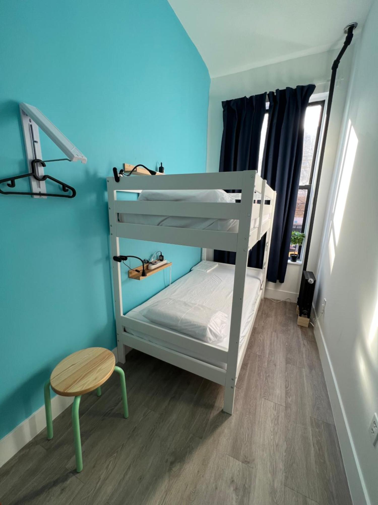 East Harlem Hostel Нью-Йорк Екстер'єр фото